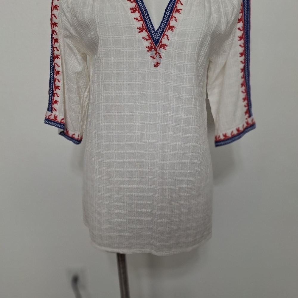 South Main White Embroidered 3/4 Sleeve V-Neck Bohemian Coastal Tunic Top Size S - Picture 3 of 15